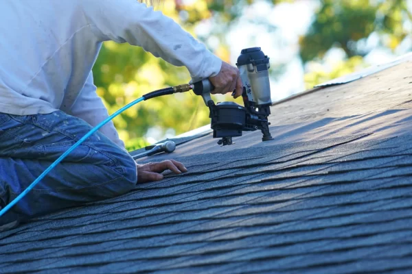 Roofing-Contractor-In-Dallas-Completing-Roof-Replacement (2)